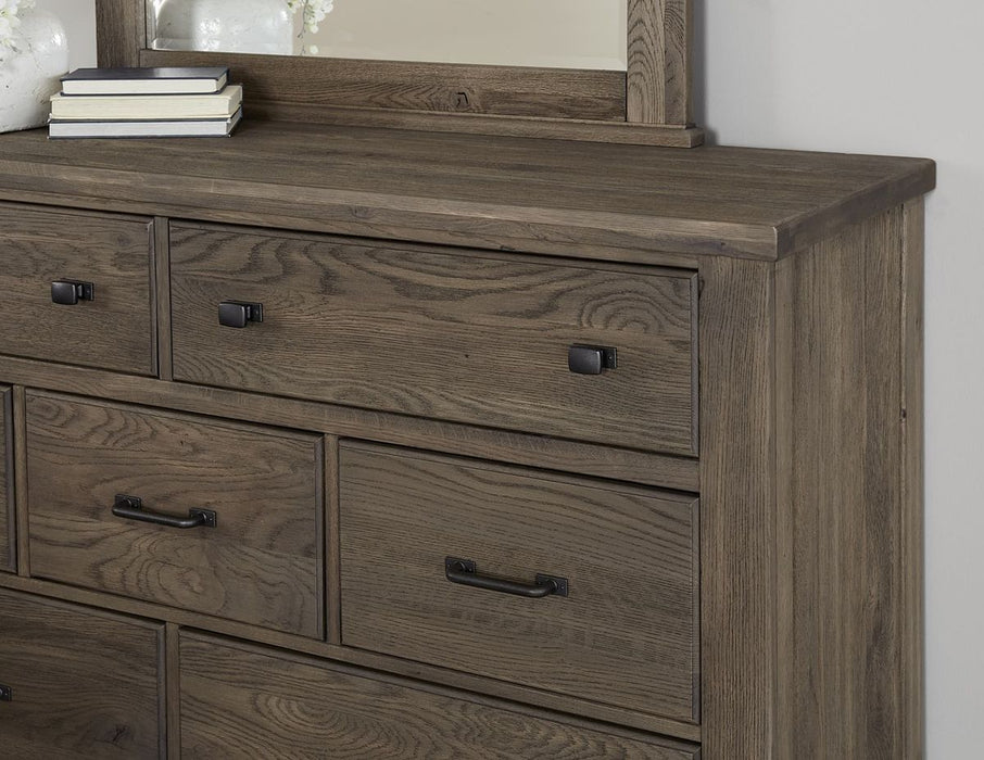 Vaughan Bassett Yosemite 7 Drawer Dresser in Smoke