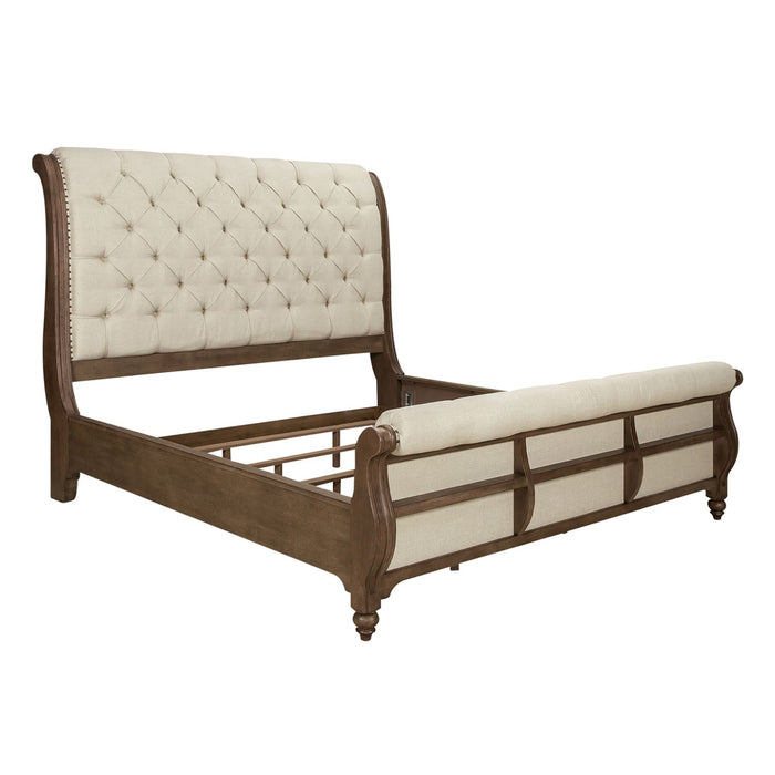 Americana Farmhouse King California Sleigh Bed, Dresser & Mirror