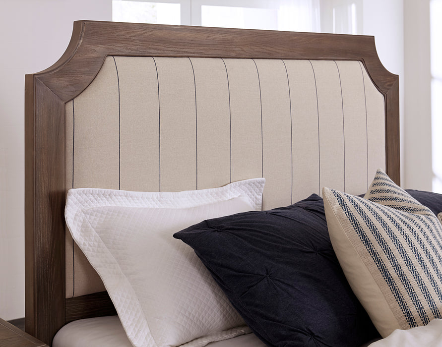 Vaughan-Bassett Bungalow Queen Upholstered Bed in Folkstone