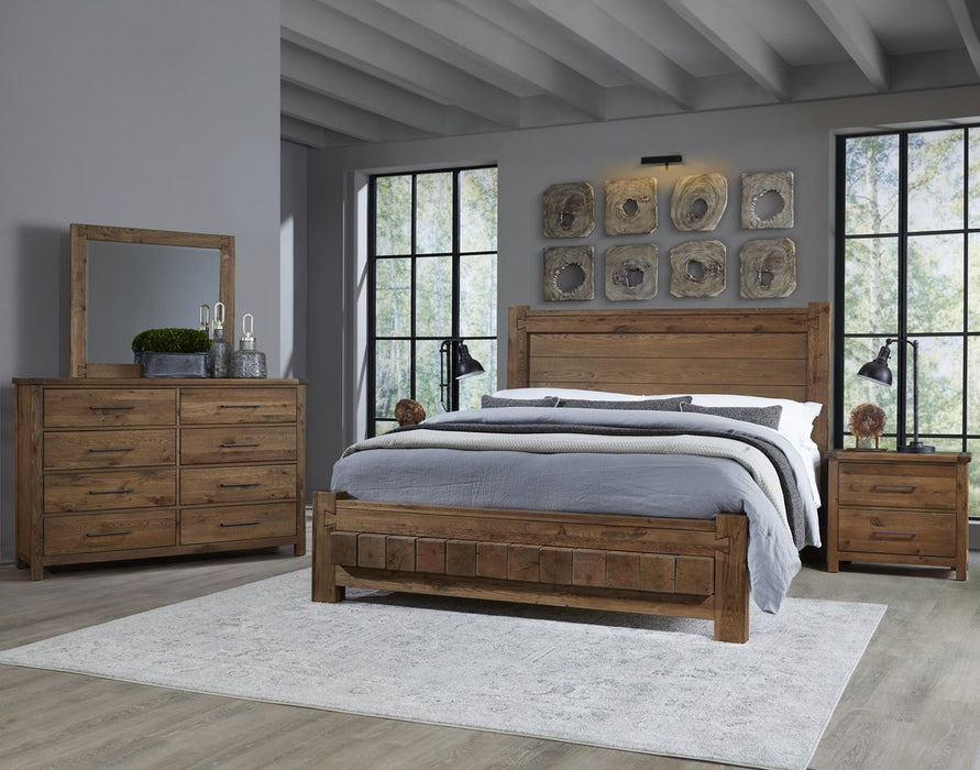 Vaughan Bassett Dovetail Queen Poster Bed with 6x6 Footboard in Natural