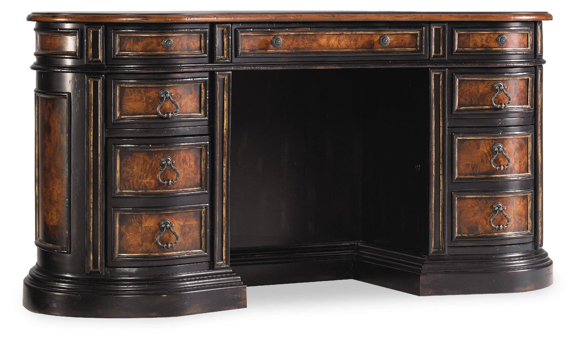 Grandover Desk