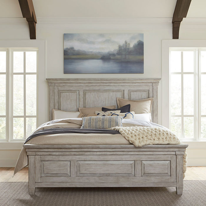 Heartland Queen Panel Bed, Dresser & Mirror