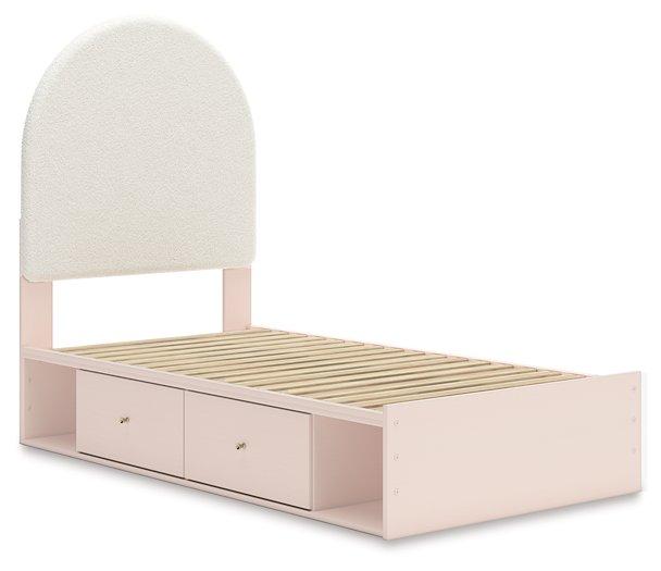 Wistenpine Upholstered Bed with Storage