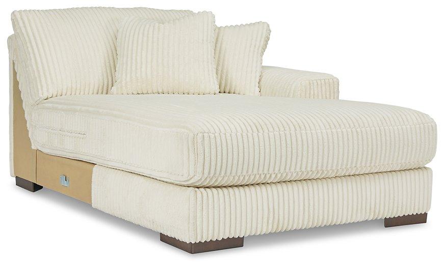 Lindyn Sectional with Chaise