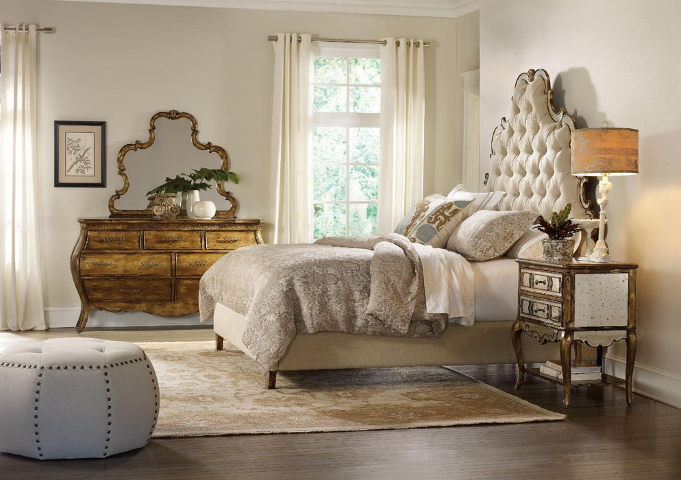 Sanctuary Queen Tufted Bed - Bling