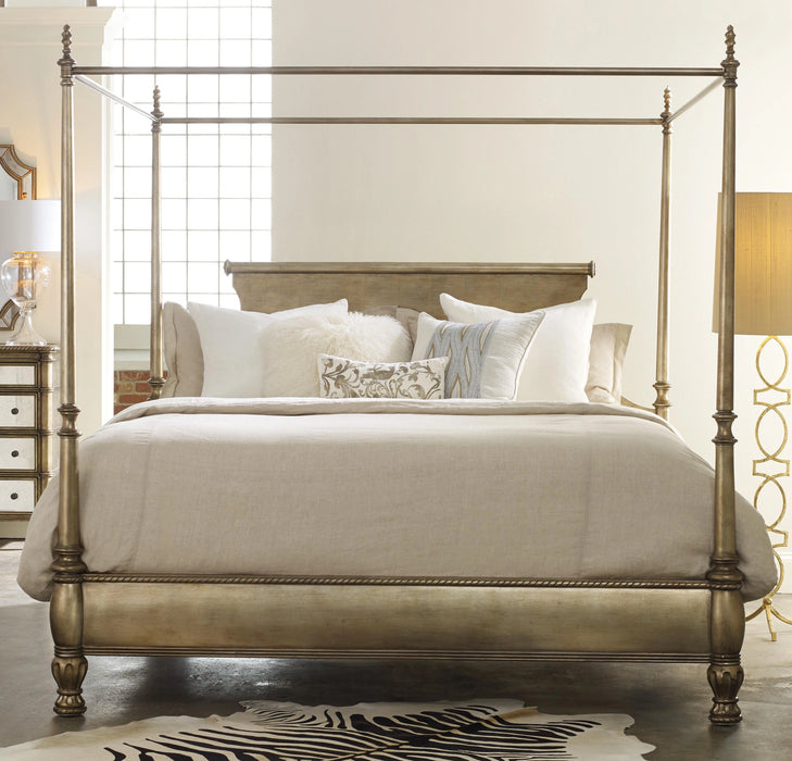 Montage King Poster Bed
