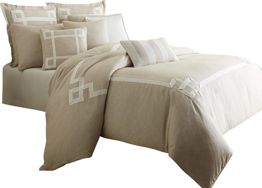 Avenue A 10-pc King Comforter Set in Natural image